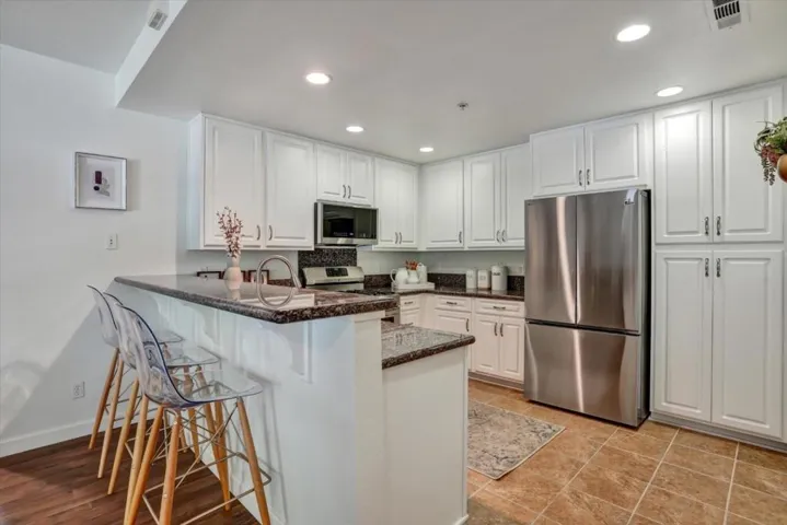 39 Bassett Street, San Jose, California 95110