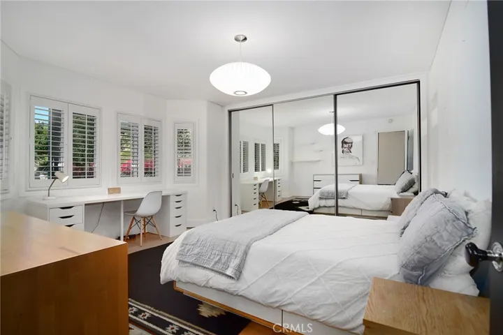130 Dapplegray Road, Bell Canyon, California 91307