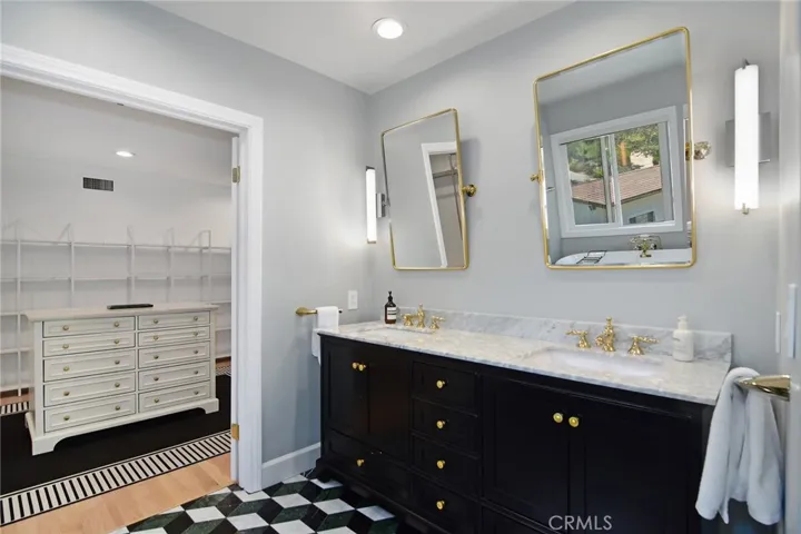 130 Dapplegray Road, Bell Canyon, California 91307