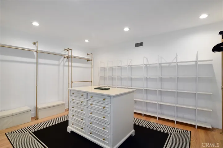 130 Dapplegray Road, Bell Canyon, California 91307