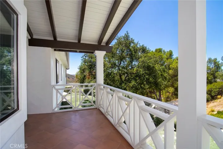 130 Dapplegray Road, Bell Canyon, California 91307