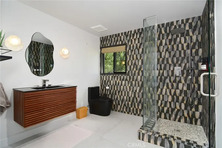 130 Dapplegray Road, Bell Canyon, California 91307