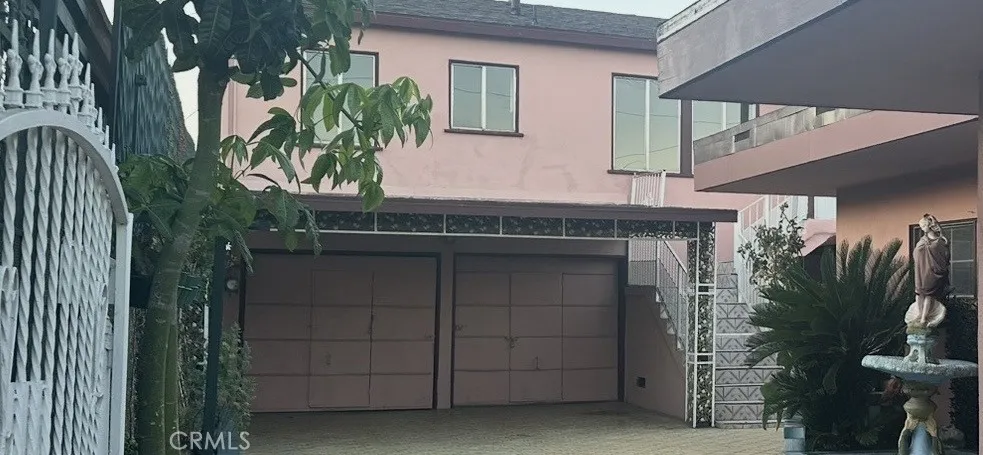 3241 Santa Ana, Huntington Park, California 90255