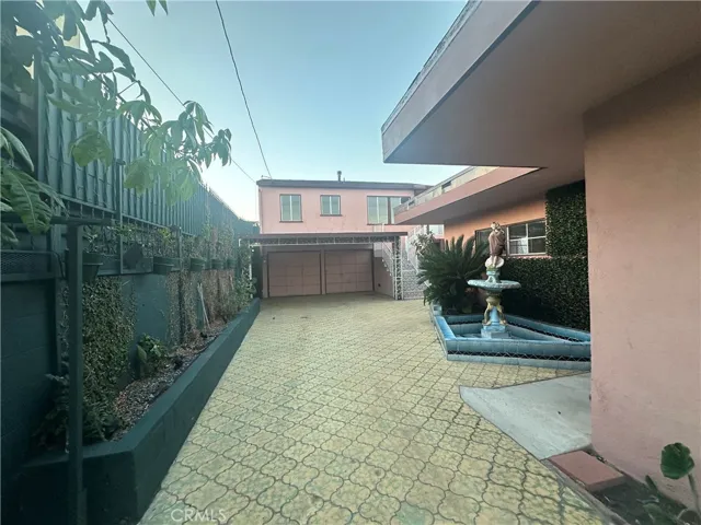 3241 Santa Ana, Huntington Park, California 90255