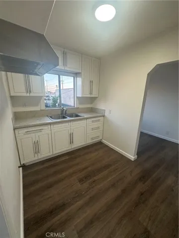 3241 Santa Ana, Huntington Park, California 90255