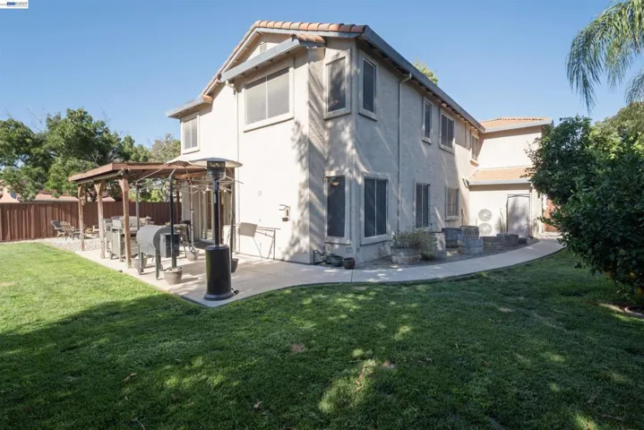2179 Carol Ann Dr, Tracy, California 95377