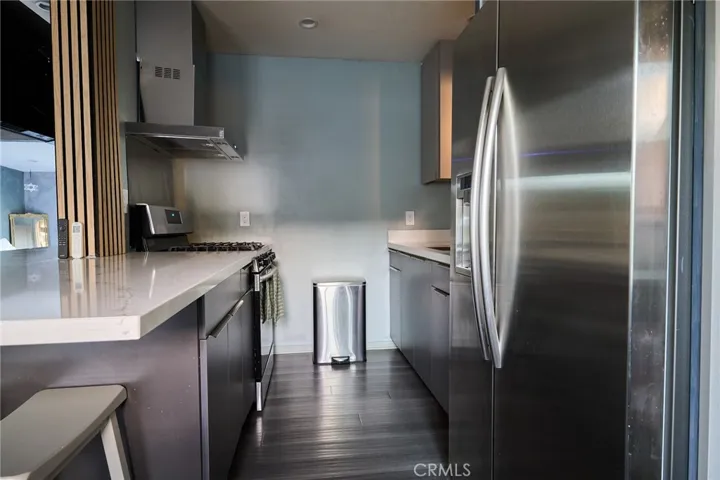 310.999.0333