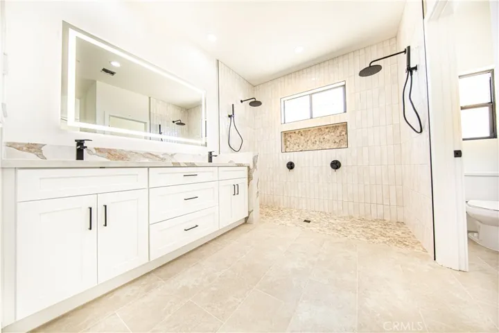 19976 Haida Road, Apple Valley, California 92307