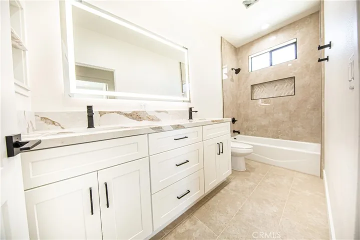 19976 Haida Road, Apple Valley, California 92307
