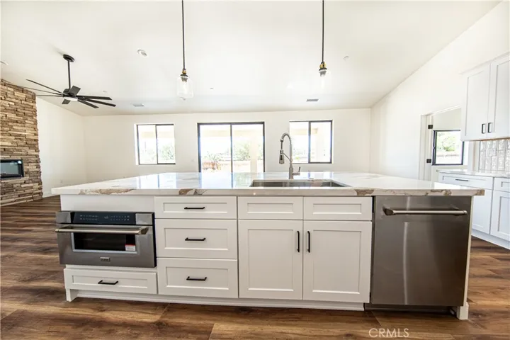 19976 Haida Road, Apple Valley, California 92307