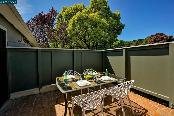 2000 Pine Knoll Dr 2, Walnut Creek, California 94595