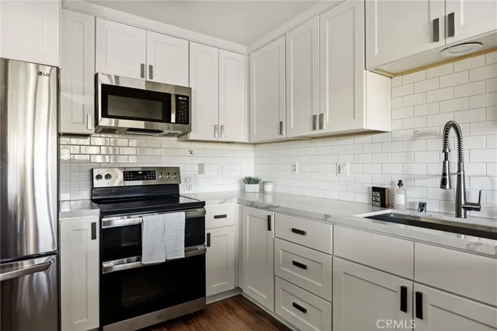 24416 Horst Drive, Crestline, California 92325