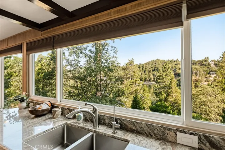 LOOK AT THAT LAKEVIEW!