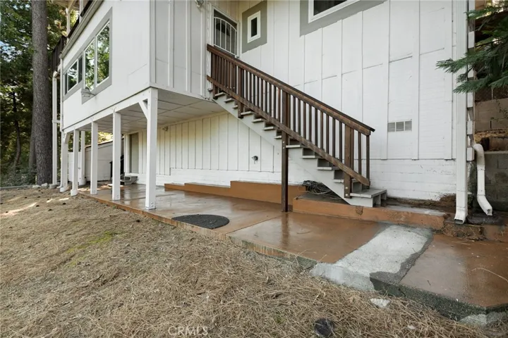 Steps to Lower Patio