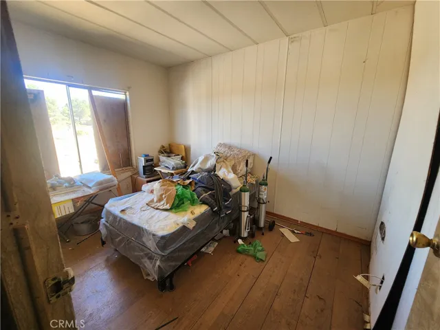 5170 Del Rosa Road, Phelan, California 92371