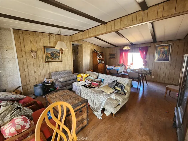 5170 Del Rosa Road, Phelan, California 92371