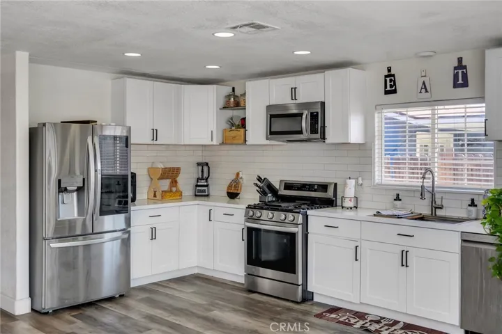 960 Purple Sage Court, Barstow, California 92311
