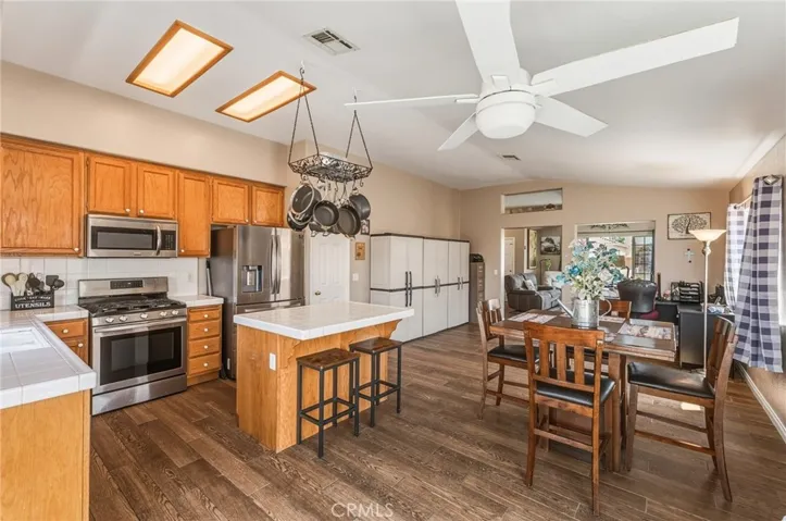 17608 Electra, Victorville, California 92395