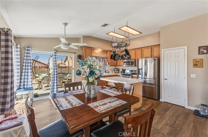 17608 Electra, Victorville, California 92395
