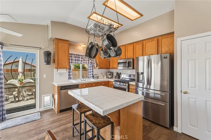 17608 Electra, Victorville, California 92395