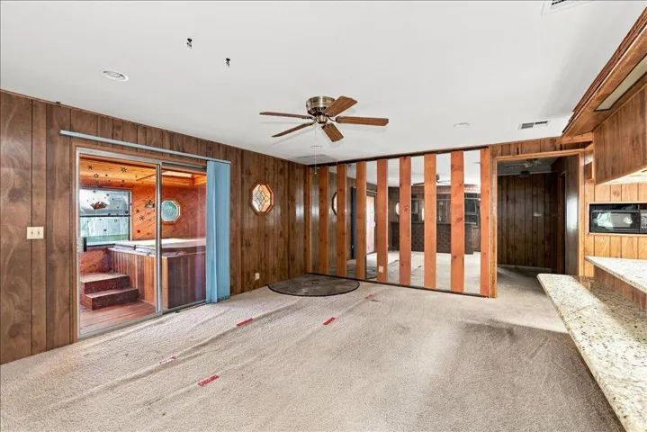 25-Family Room