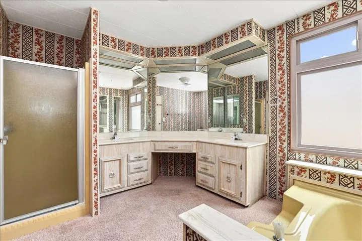40-Bathroom