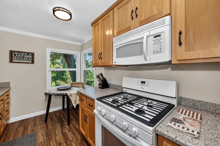 710 Arosa, Crestline, California 92325