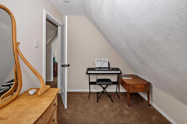 710 Arosa, Crestline, California 92325