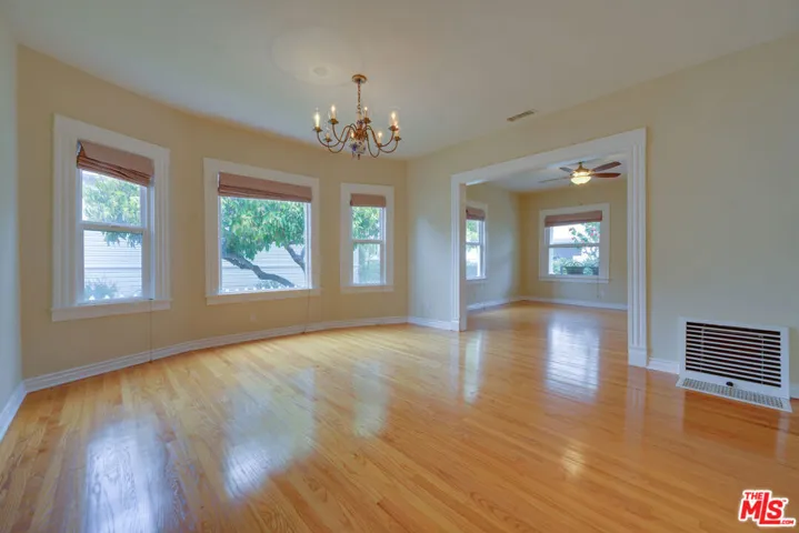 1328 10th Street, Santa Monica, California 90401