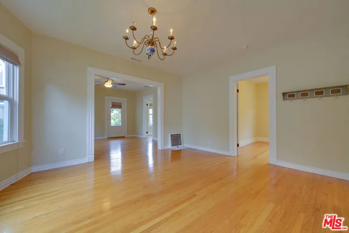 1328 10th Street, Santa Monica, California 90401