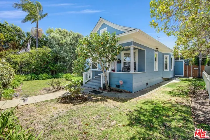 1328 10th Street, Santa Monica, California 90401