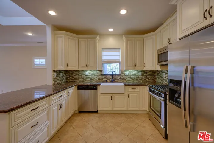 1328 10th Street, Santa Monica, California 90401