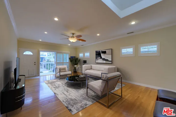 1328 10th Street, Santa Monica, California 90401
