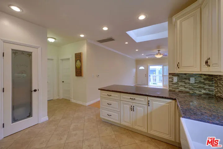 1328 10th Street, Santa Monica, California 90401