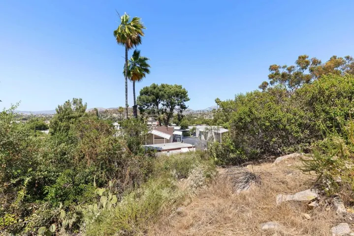 13490 Highway 8 Business 18, Lakeside, California 92040