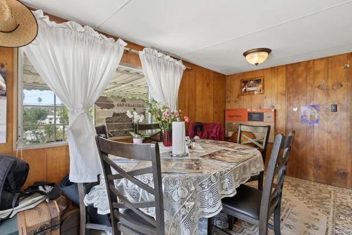 13490 Highway 8 Business 18, Lakeside, California 92040