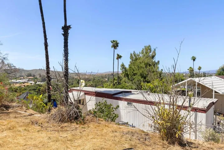 13490 Highway 8 Business 18, Lakeside, California 92040