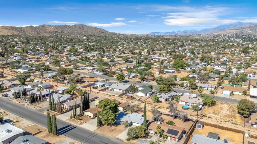 7448 Church, Yucca Valley, California 92284