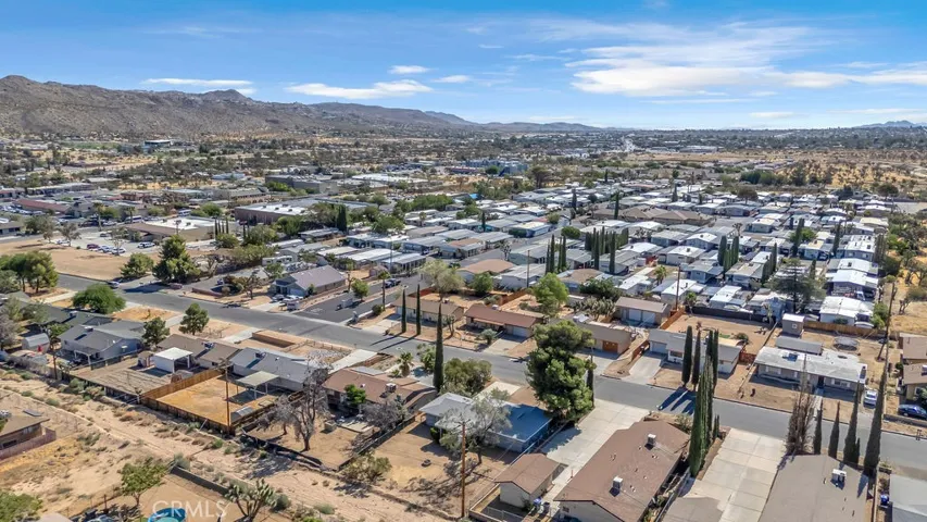 7448 Church, Yucca Valley, California 92284