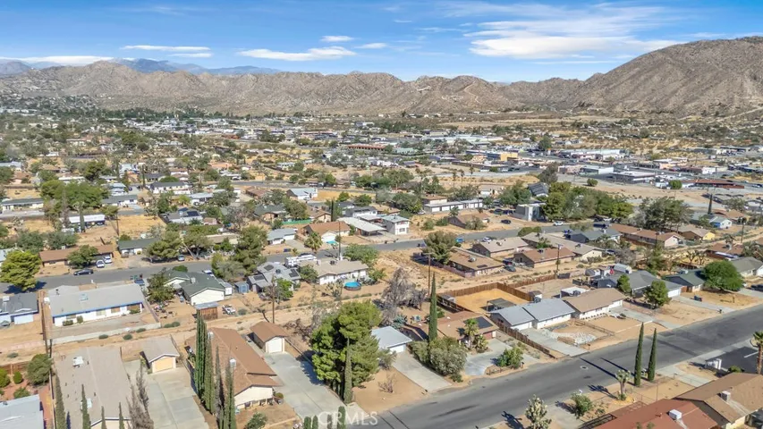 7448 Church, Yucca Valley, California 92284