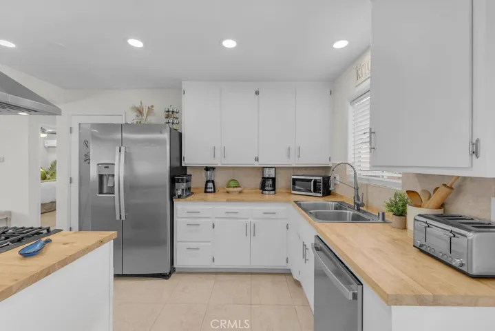 7448 Church, Yucca Valley, California 92284