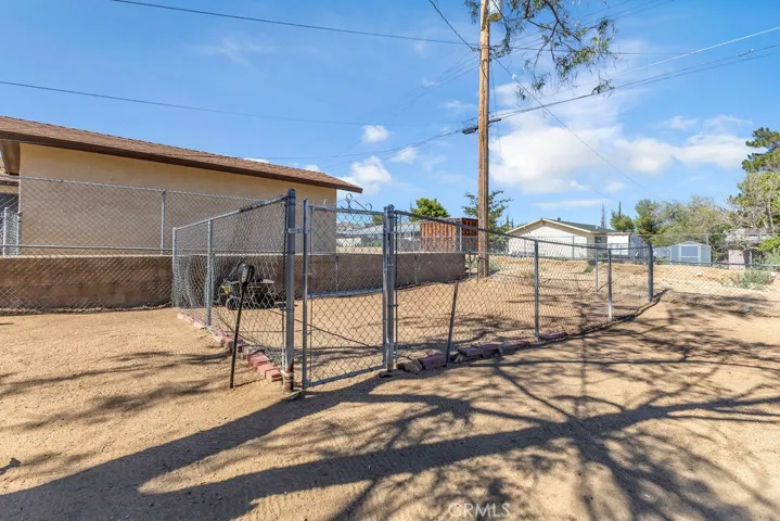 7448 Church, Yucca Valley, California 92284