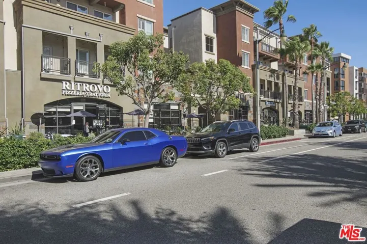 13020 Pacific 203, Playa Vista, California 90094