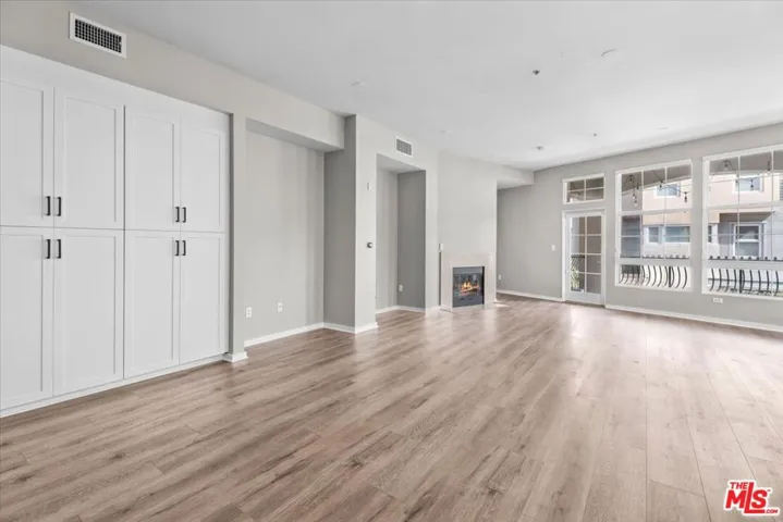 13020 Pacific 203, Playa Vista, California 90094