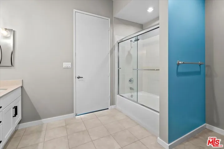 13020 Pacific 203, Playa Vista, California 90094