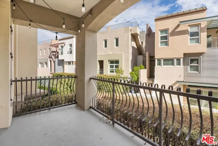 13020 Pacific 203, Playa Vista, California 90094