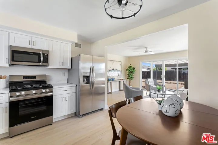 910 Thomas Avenue, Redlands, California 92374