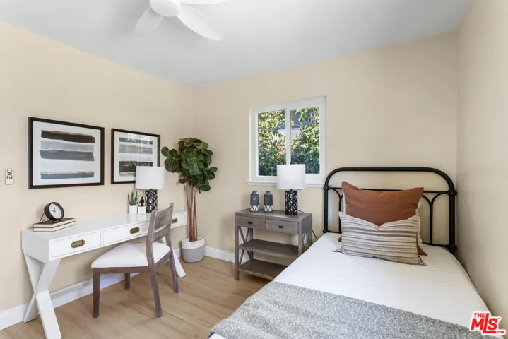 910 Thomas Avenue, Redlands, California 92374