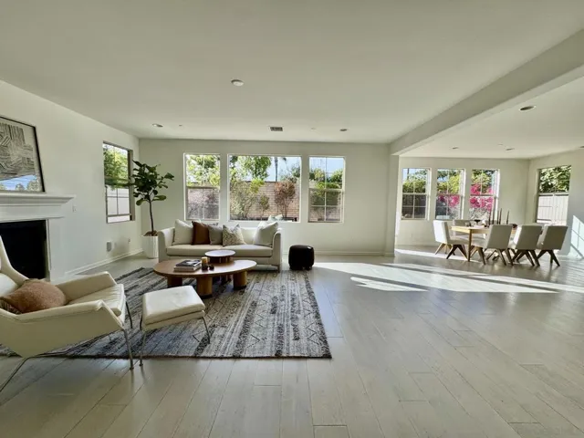 13516 Peach Tree Way, San Diego, California 92130