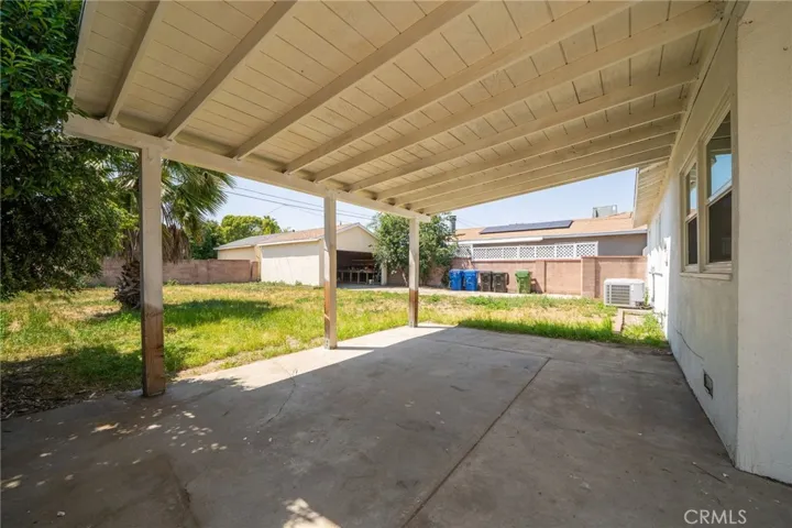 7057 Babcock, North Hollywood, California 91605
